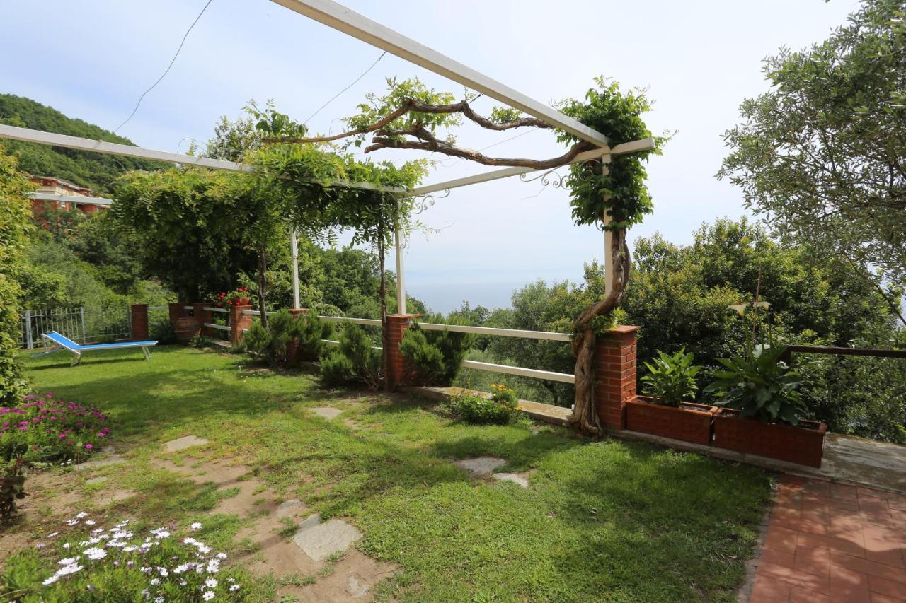 Villa Gio - Terrazza Nel Blu Bergeggi Eksteriør billede